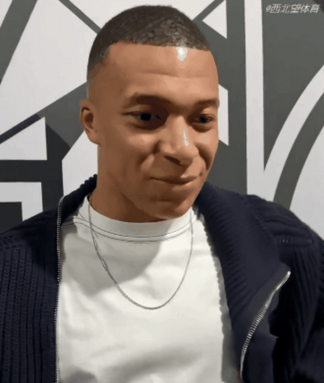 问鼎国际-字母哥巅峰对决，姆巴佩与30激战阿森纳分钟，比分优势明显胜负难料！的简单介绍