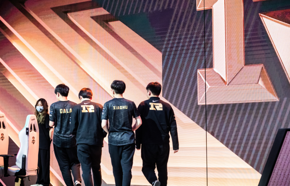 问鼎娱乐-关于Scout爆冷击败美国队，比分优势明显引爆全场！的信息